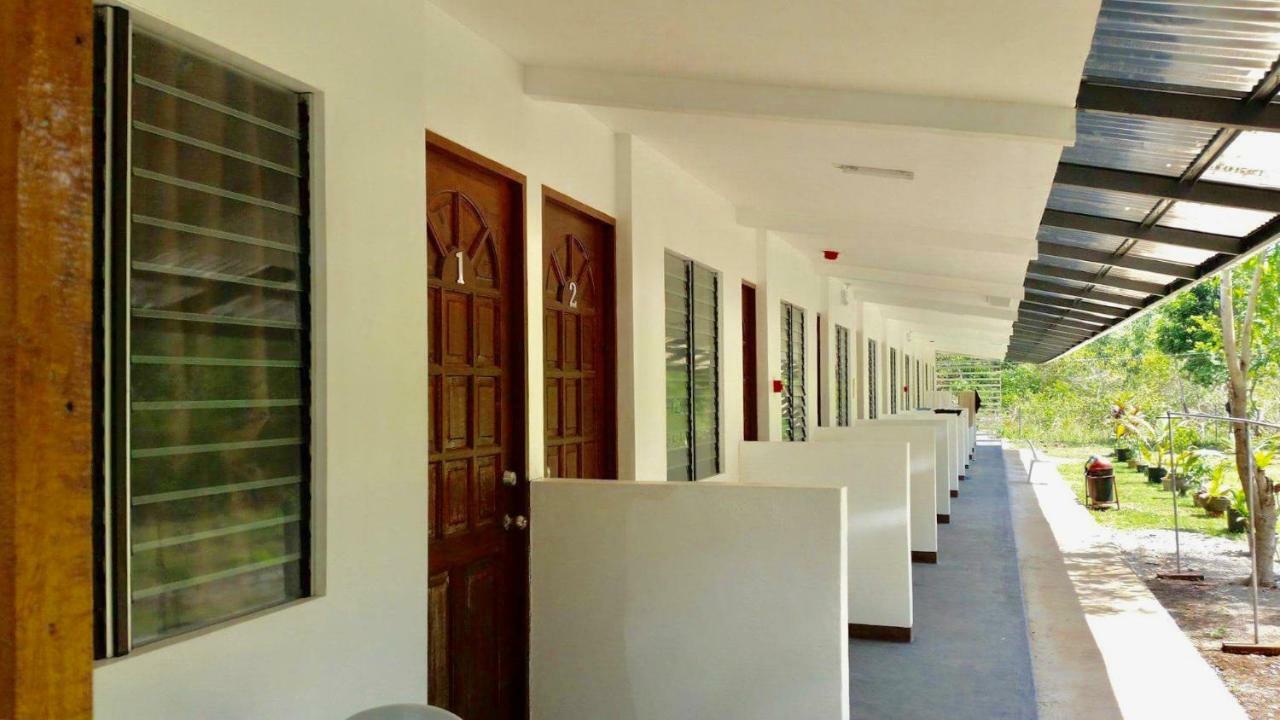 Greenfields Tourist Inn Панглао Экстерьер фото